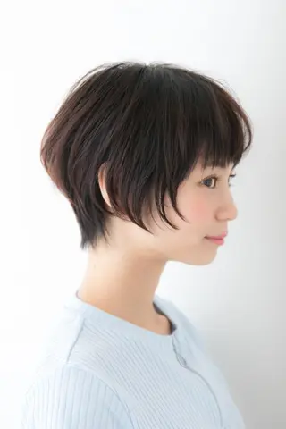 ショート カラー 羽田 ひろむのヘアスタイル