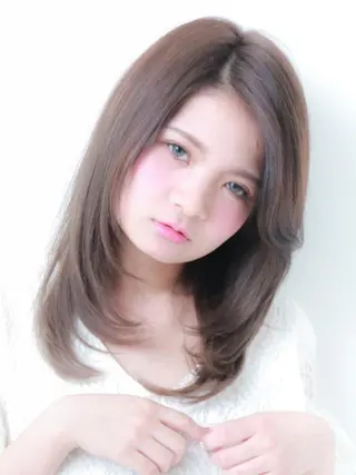 セミロング 中林 由佳のヘアスタイル