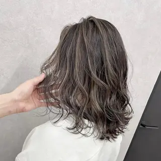 ミディアム 江坂エリア最安値◎ ブリーチ*土田のヘアスタイル