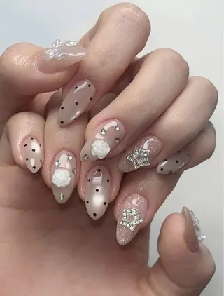 ネイル Lyna 池袋のネイルデザイン