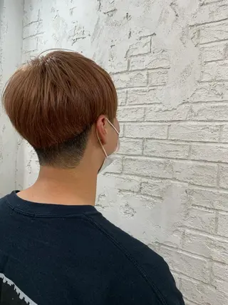 ショート カラー メンズ ブリーチ特化 ハイトーンRYOYAのヘアスタイル