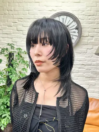 ミディアム カラー ＼脱・うねり& 広がり／gite菊のヘアスタイル