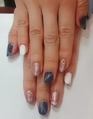 ネイル 🍒当日もOK🍒 𝑳𝑼𝑵𝑨花井のネイルデザイン