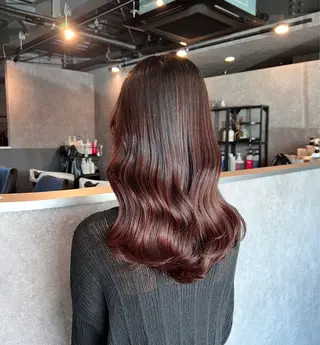 ロング ink yukariのヘアスタイル
