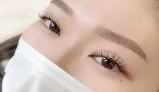 アイブロウ BeckyLash FURUSAWAのマツエク・マツパデザイン