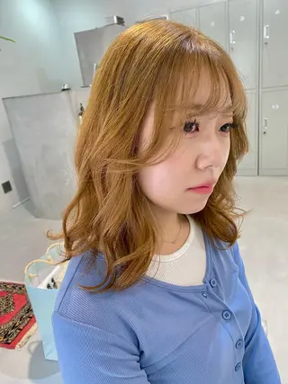 セミロング ブリーチなしカラー ダブルカラーエクステのヘアスタイル