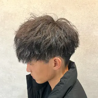 ショート カラー パーマ ヘアアレンジ メンズ 仕上がり満足度No. 1🔥BLUCK🔥のヘアスタイル