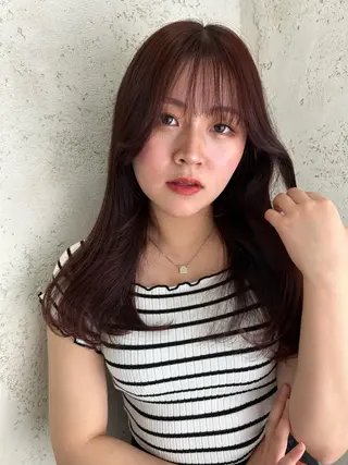 セミロング 韓国ネイル🤍 イワサキ　リコ🍒のネイルデザイン