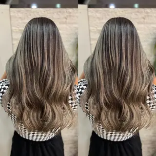 セミロング Y Uのヘアスタイル
