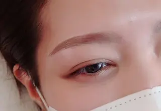 メンズ アイブロウ NAZ eyelash&eyebrow by medical salon所属・NAZ 表参道 Tomokoのマツエク・マツパデザイン