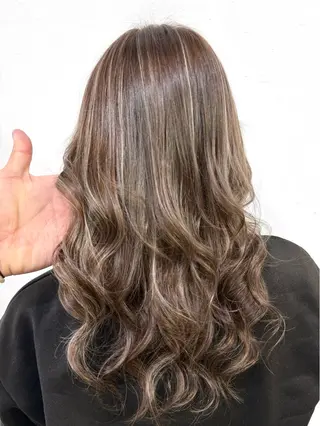 セミロング カラー 🌿海外Style・ KOHEIのヘアスタイル