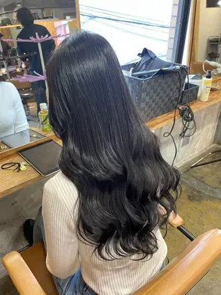 ロング ふかたさや🌟 艶感カラー🌟のヘアスタイル