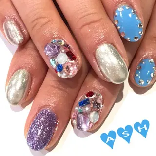 ネイル 🩵NORIKO 上品ネイルが得意🩵のネイルデザイン