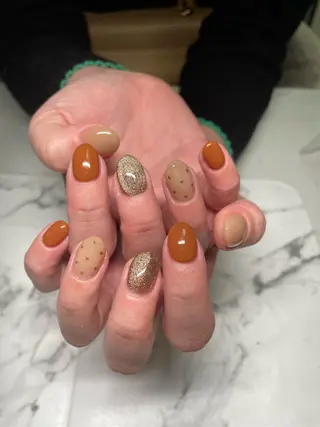 ネイル Mi-roomネイル 耳ツボジュエリーのネイルデザイン