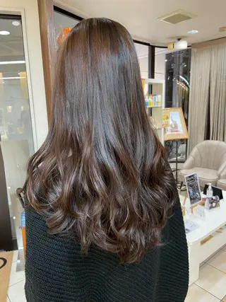 ロング ⭐️レイヤーカット 大人気　三澤康司⭐️のヘアスタイル