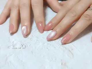 ネイル YUMI NAGAI  のネイルデザイン