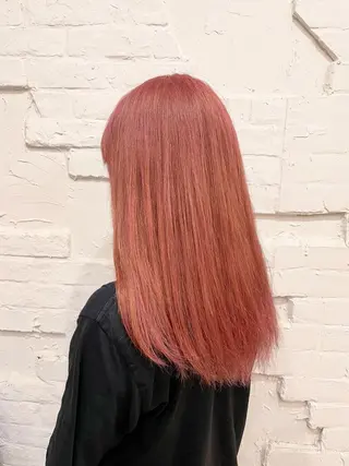 ロング カラー ヘアアレンジ 【ピンク/韓国ヘア/ ヘアセット】亜海のヘアスタイル