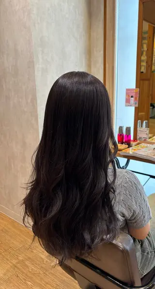 ロング カラー 山口 恋のヘアスタイル