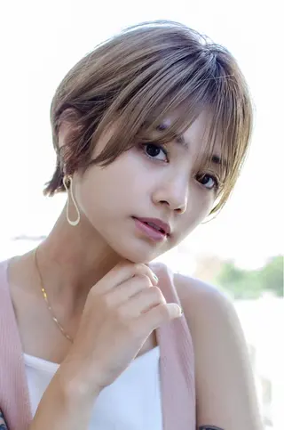 ショート カラー 🉐レイヤー/塩見 弘樹🉐渋谷のヘアスタイル