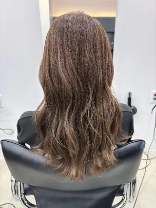 セミロング lafithhairelan所属・lafithhair スタイリスト岡由羅のヘアスタイル