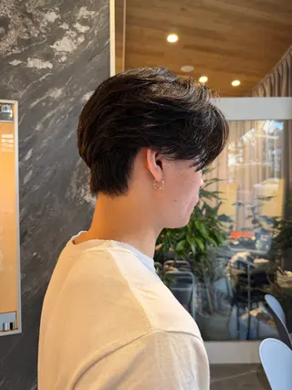 ミディアム パーマ メンズ SALOWIN 原宿 iori所属・🌟原宿指名No.1 センターパート⭐️のヘアスタイル