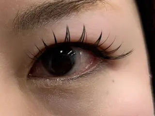 マツエク・マツパ 𝚒𝚔𝚞𝚖𝚒 マツエクモデル募集中のマツエク・マツパデザイン