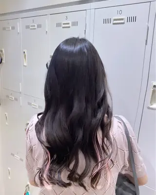 𝐲𝐮𝐮𝐦𝐢 エクステ/ 艶カラーのヘアスタイル