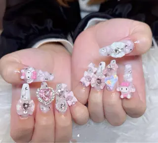 ネイル 長さ出し専門 パーツのネイルデザイン