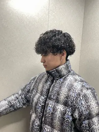 パーマ メンズ 🌐NATSUMI 🌐【寒色カラー】のヘアスタイル