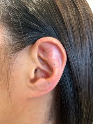 EARTH coiffure beaute 佐倉店所属・耳ツボジュエリー💎 エステのエステ・リラクイメージ