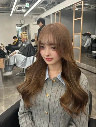 ロング カラー 今野 梨々花のヘアスタイル