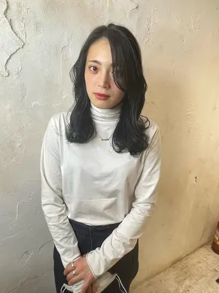 ミディアム マネージャー 山城洸希のヘアスタイル