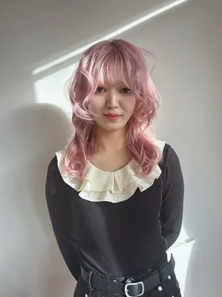 セミロング 鈴木瑛里／ブロンド ベージュ／男女のヘアスタイル