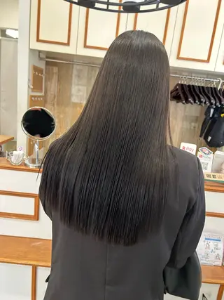 セミロング パーマ ぱつっとボブ/ 小野あかねのヘアスタイル