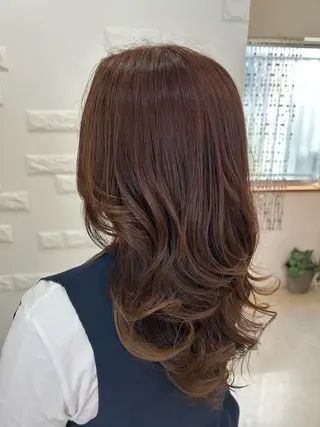 ロング カラー パーマ エスハートオブヘアー所属・佐藤 帆春のヘアスタイル