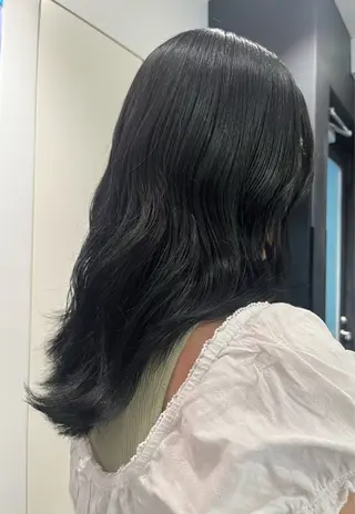 セミロング ダブルカラー🫐 /まゆ🎀のヘアスタイル