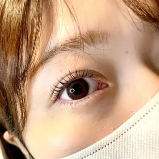 マツエク・マツパ Li'a eyelashsalon所属・Li'a【リア】 成瀬なぎ子のマツエク・マツパデザイン