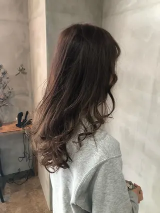 ロング LAFIKA所属・K Kenのヘアスタイル