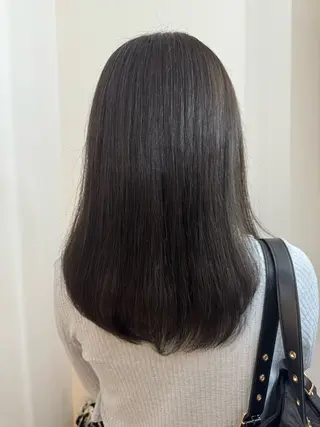 セミロング 透明感カラー 🤍のヘアスタイル