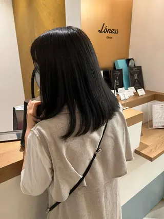 セミロング L'EANE THE TOKYO所属・美顔形成カット｜青山 髪質改善｜三浦秀太郎のヘアスタイル