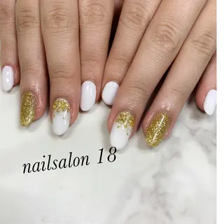 ミディアム ネイル nail salon 18.のネイルデザイン