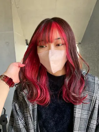 カラー ミルクティーベージュ ブリーチ🖤サヤカのヘアスタイル