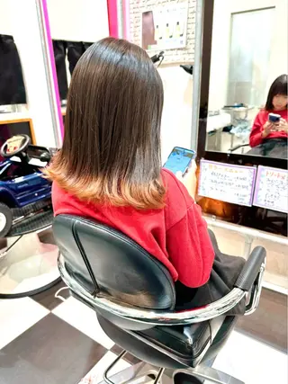 カラー 藤井 ひかりのヘアスタイル