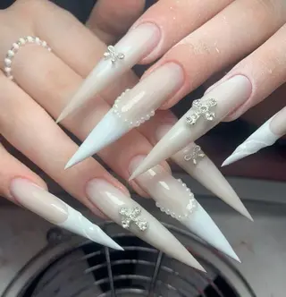 ネイル Diamond  Salon所属・Hain Hainのネイルデザイン