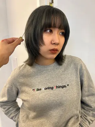 ミディアム レイヤーカット/ 透明感カラーmikuのヘアスタイル