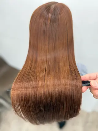 セミロング A'SHE横浜所属・髪質改善特化🔥縮毛 、美髪形成のプロ✂️のヘアスタイル