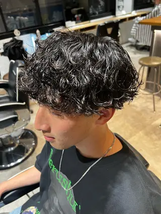 ミディアム パーマ メンズ eight  men 吉祥寺所属・メンズ専門　店長 大澤幸平のヘアスタイル