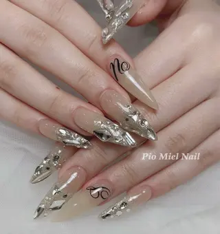 ネイル Pio Mielのネイルデザイン