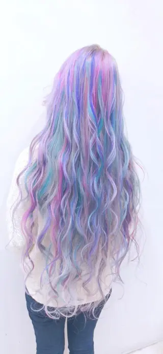 ロング JUNS所属・派手髪 美容師JUNのヘアスタイル