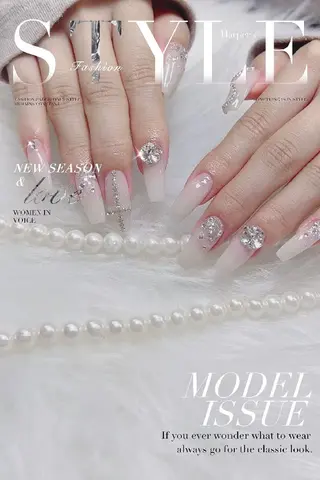 ネイル ENsalon AKIRAのネイルデザイン